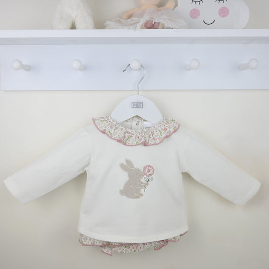 Bunnie Outfit