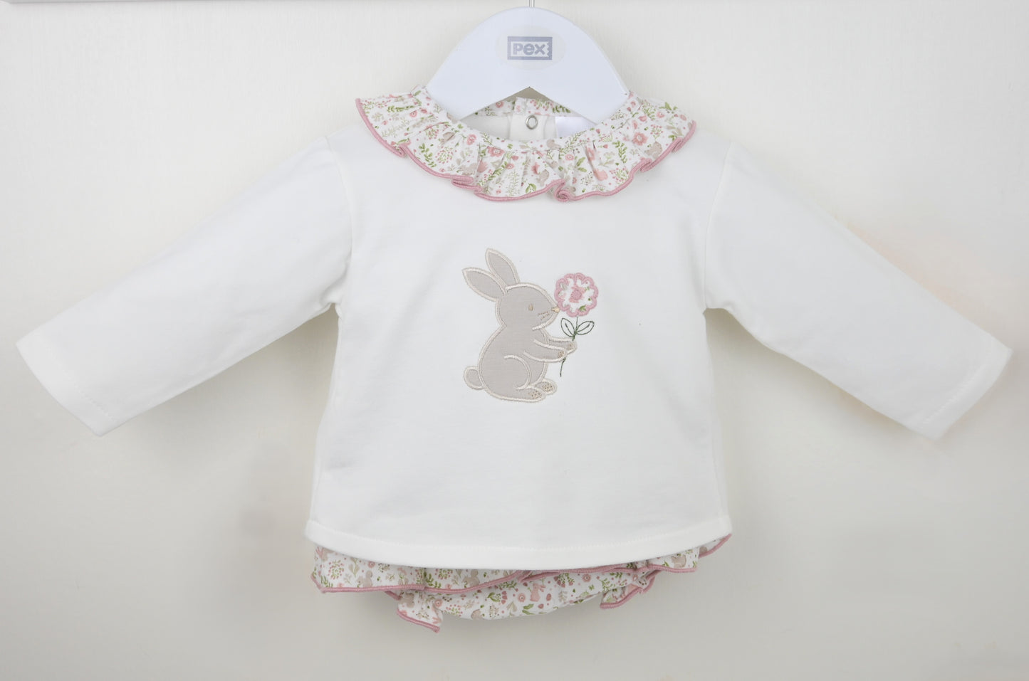 Bunnie Outfit